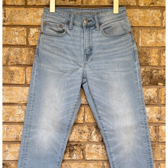 size 26 x 28 American Eagle Mens Athletic Fit Light Wash Denim Jeans airflex + - Picture 3 of 5